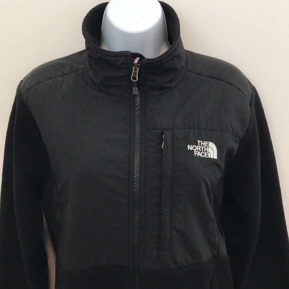 Black north face jacket PRICE NEGOTIABLE!!🥰 - Picture 3 of 8